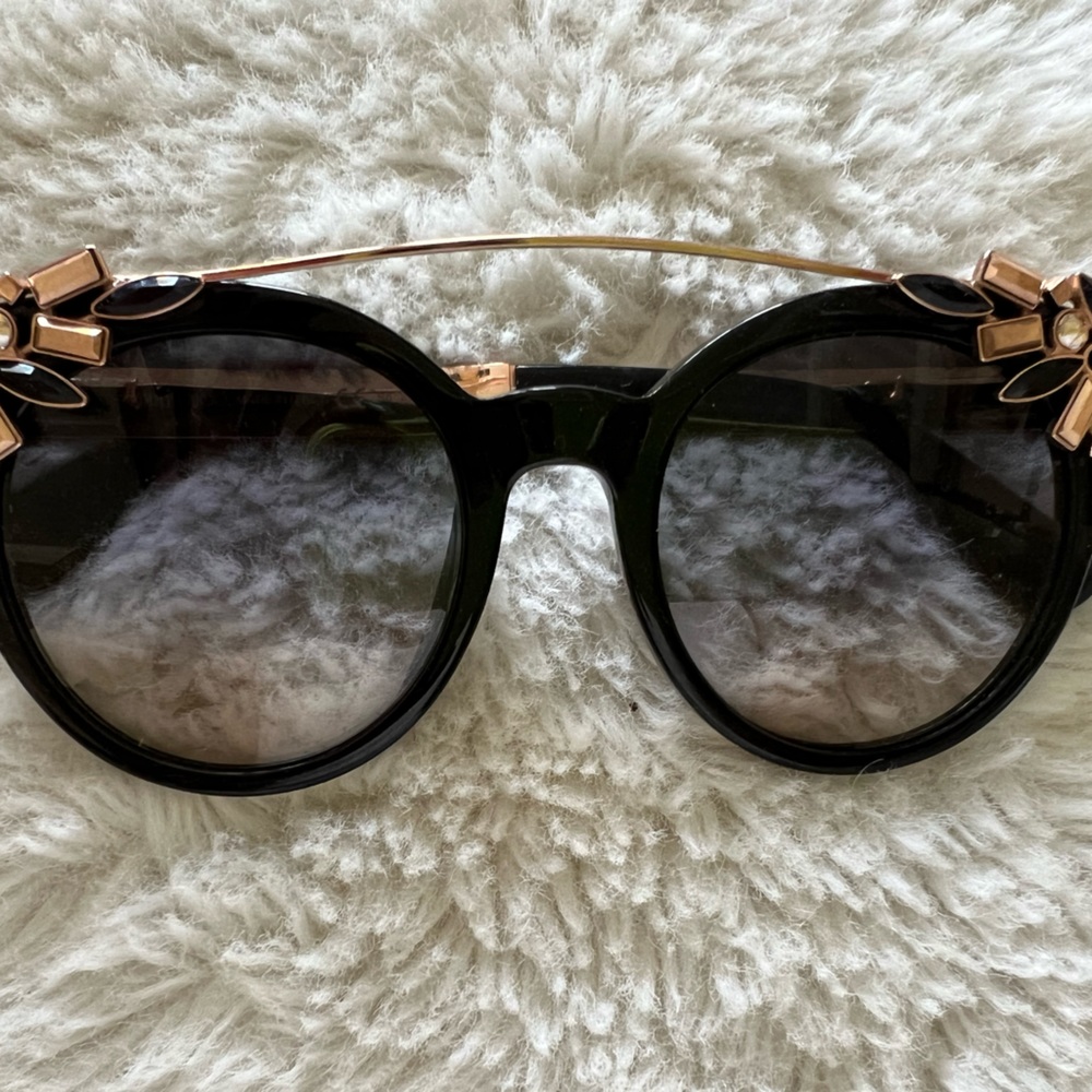 Jimmy Choo sunglasses 🕶️
